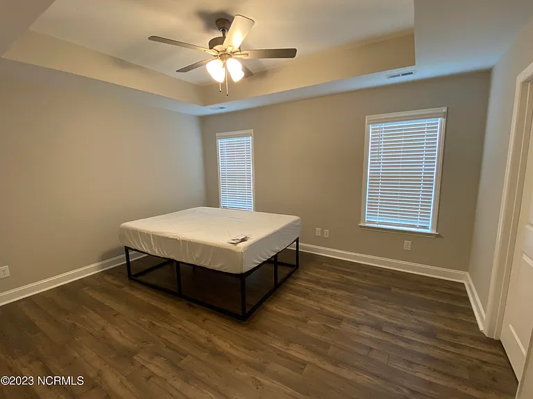 2417 Zircon Dr — Photo 9