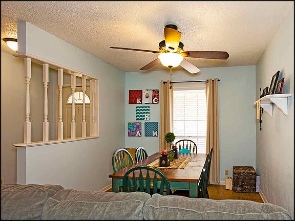 4th image of 218 Francis Dr