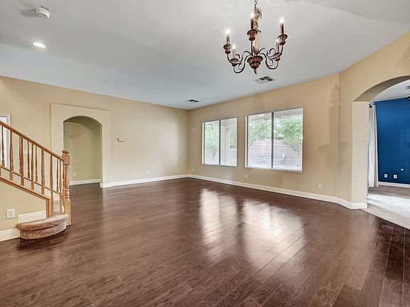 5th image of 3916 Campanario Ave