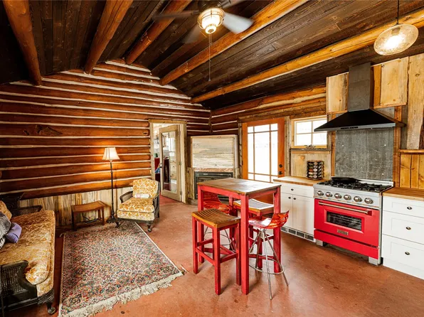 401 W Madison St, Virginia City, MT 59755