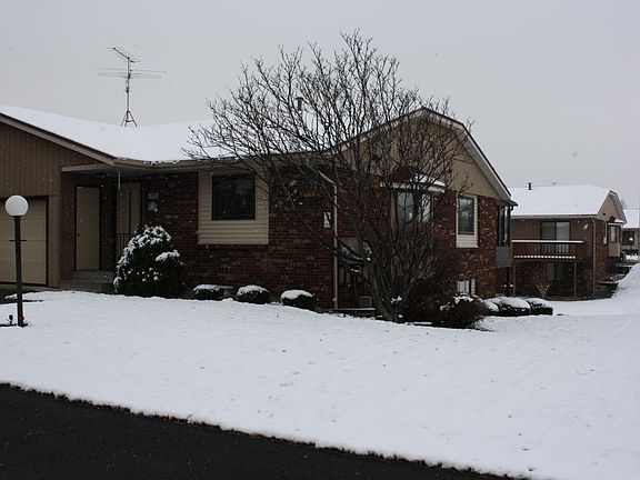 3rd image of 6788 Waterview Dr SW #77
