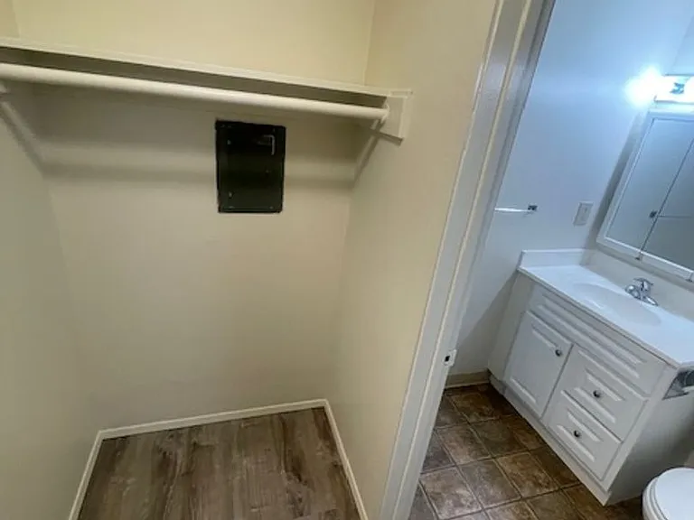 356 Jayne Ave — Photo 11