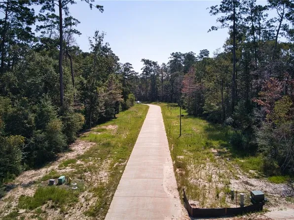 1833 Delta Ln, Covington, LA 70433