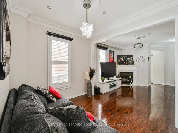 44 Deepcoral Ct, Brampton, ON L6V 4P7