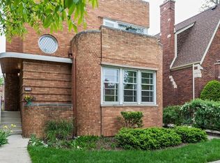 3236 W Victoria St, Chicago, IL 60659