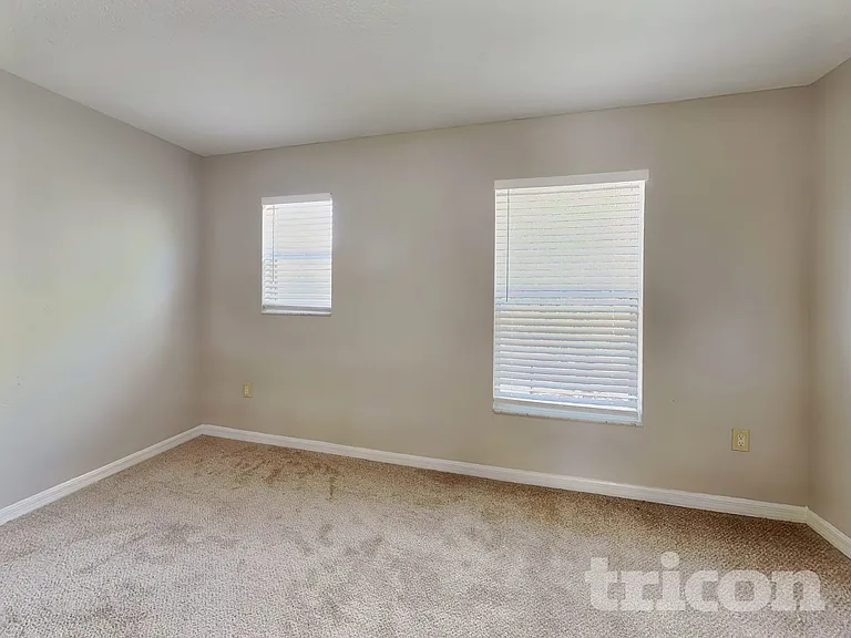 10432 Boyette Creek Blvd — Photo 13