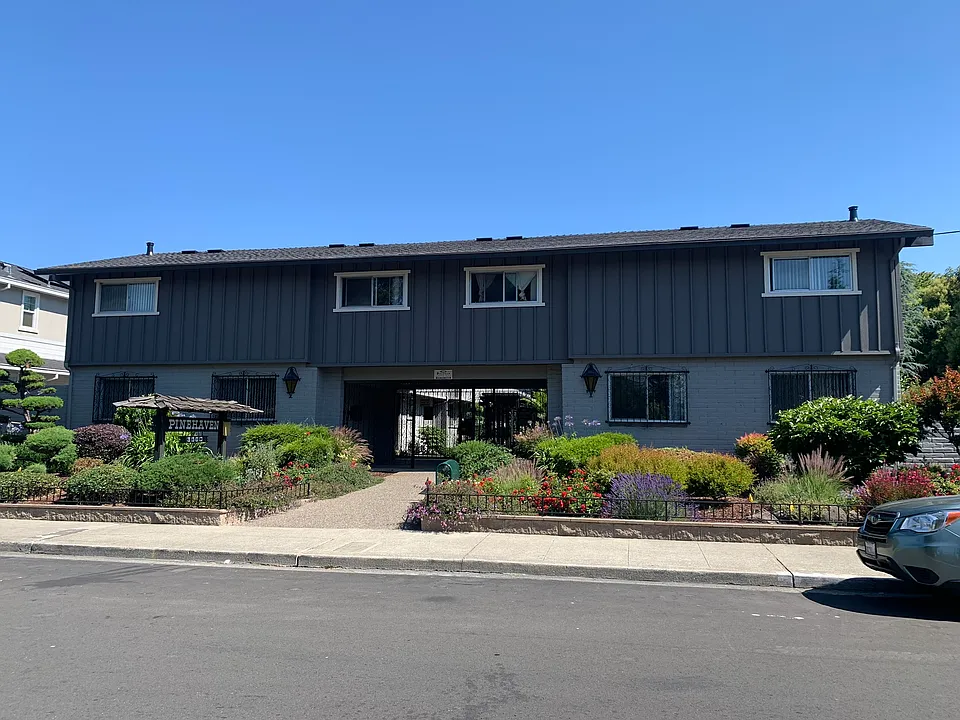 Pinehaven Garden Apartments