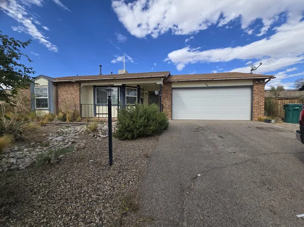 590 Hewlett Dr NE, Rio Rancho, NM 87124