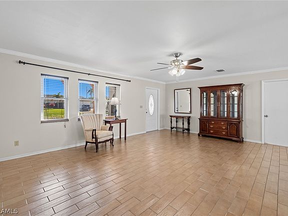 3rd image of 4022 SW 14th Pl