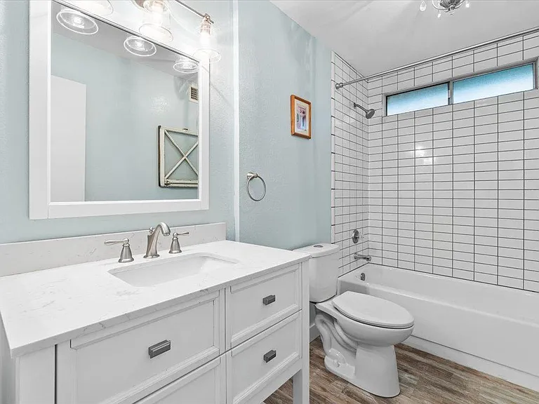 1041 E Kristal Way — Photo 26
