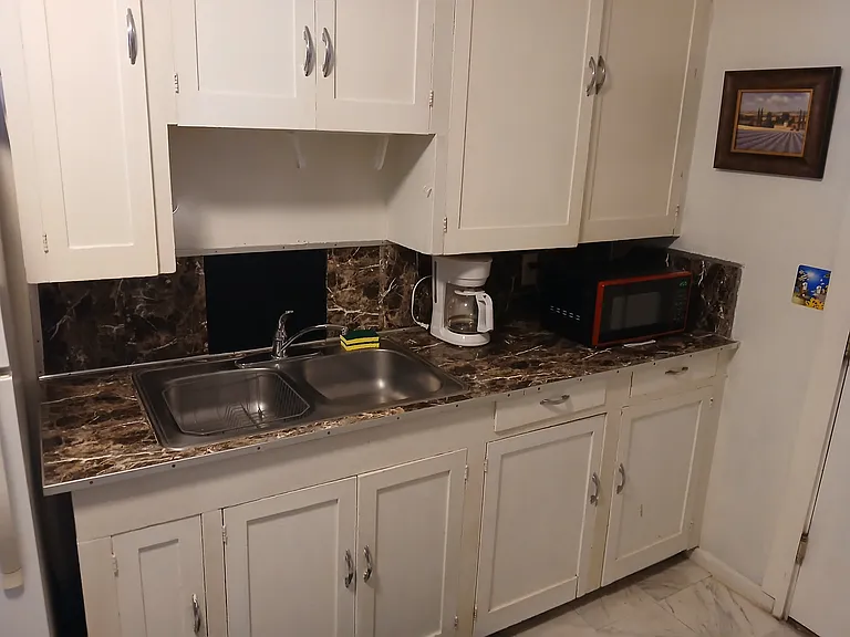 558 Dameron Dr #B — Photo 19