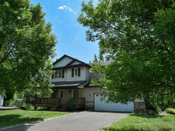 2471 Bridgewater Pl S, Cambridge, MN 55008