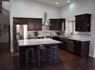 1930 E Claire Dr, Phoenix, AZ 85022