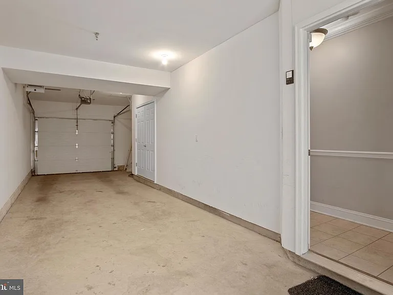 428 N Thomas St — Photo 33