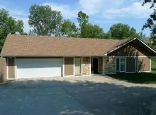 7609 NW Valley Rd, Kansas City, MO 64152