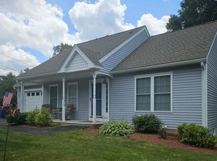 49 Lexington Ct #49, Hudson, NH 03051