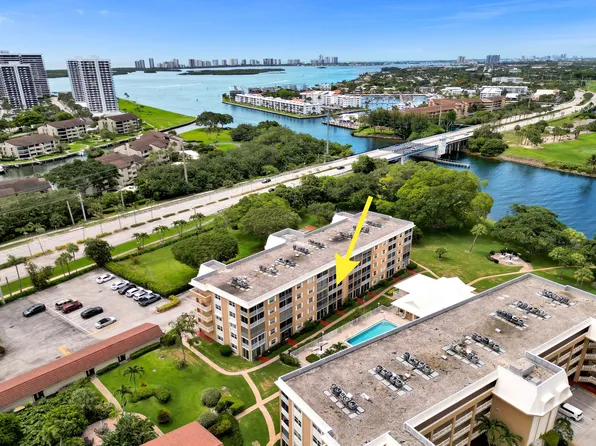 304 Golfview Road #304, North Palm Beach, FL 33408