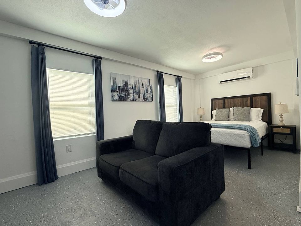 1st image of 2131 1/2 King Ave #C