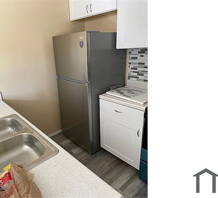 2nd image of 804 W Tiffany Dr APT 1