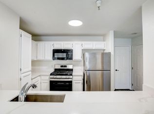 Toscana Apartments, Lake Balboa, CA 91406