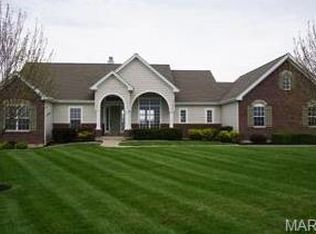 201 Falcon Pointe Dr, Silex, MO 63377