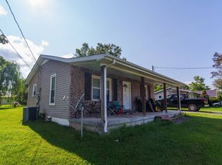 810 College St, Livingston, TN 38570