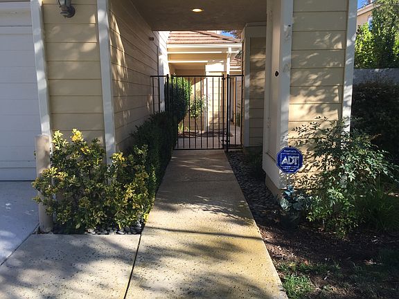 2nd image of 935 Blue Mountain Cir