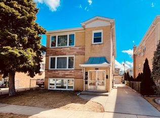 8161 Enger Ln, River Grove, IL 60171