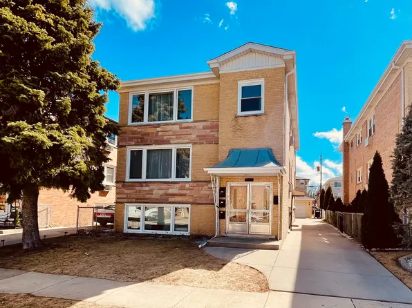 8161 Enger Ln, River Grove, IL 60171