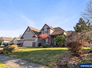 19390 Westwood Dr, Oregon City, OR 97045