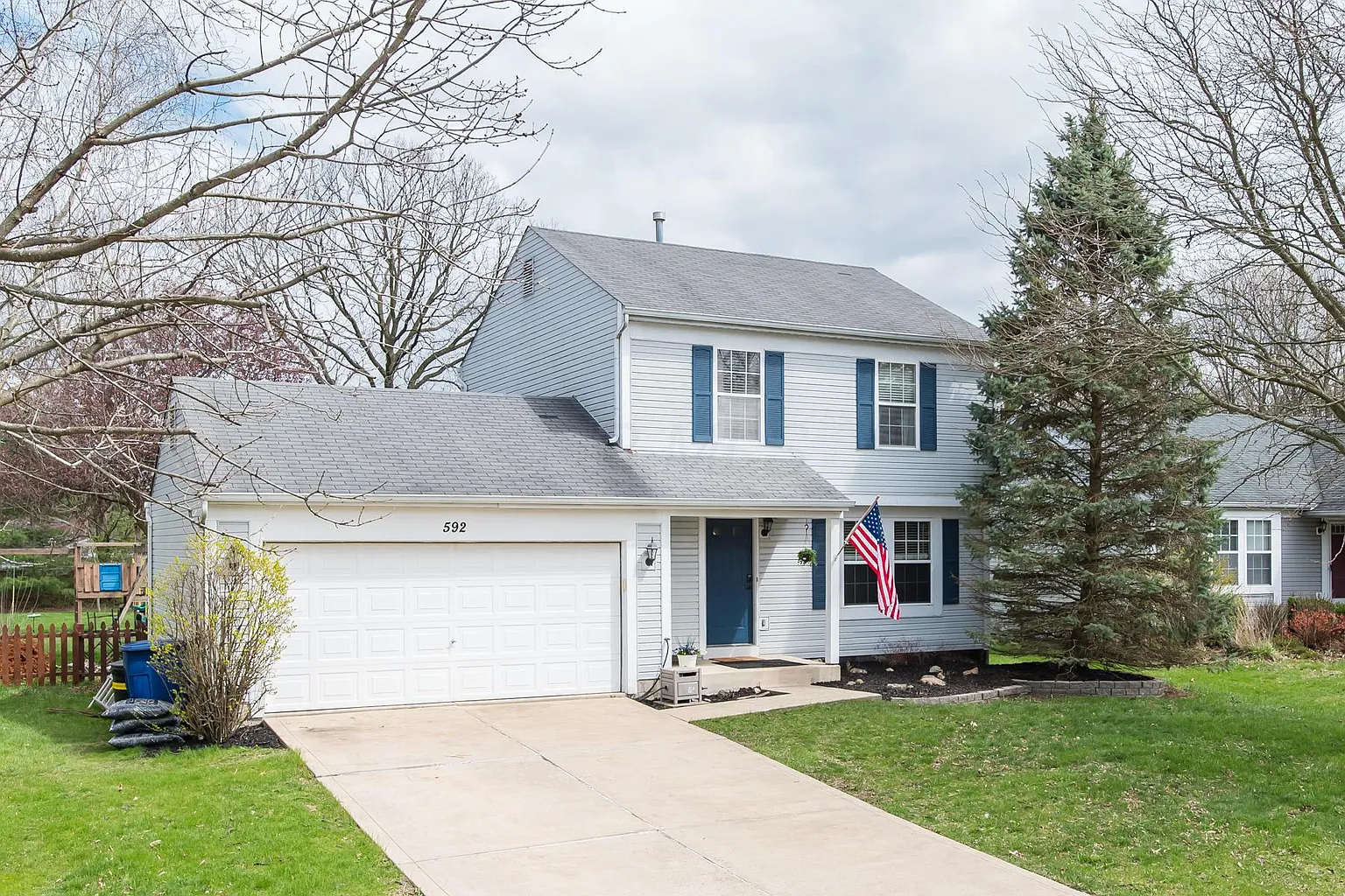 592 Buehler Dr photo 1