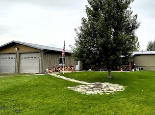 101 A St, Greycliff, MT 59033