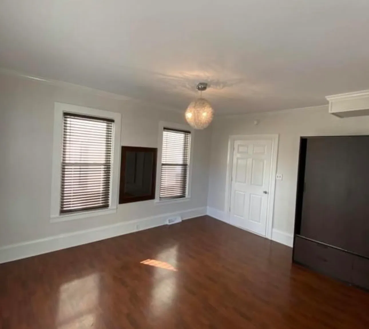 2 bed, $1,600 — Photo 3
