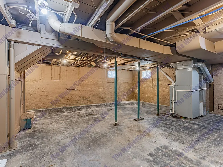 606 W White St — Photo 5