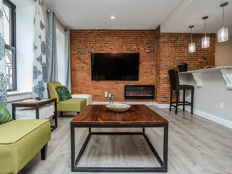 627 Main St #3 — Photo 6