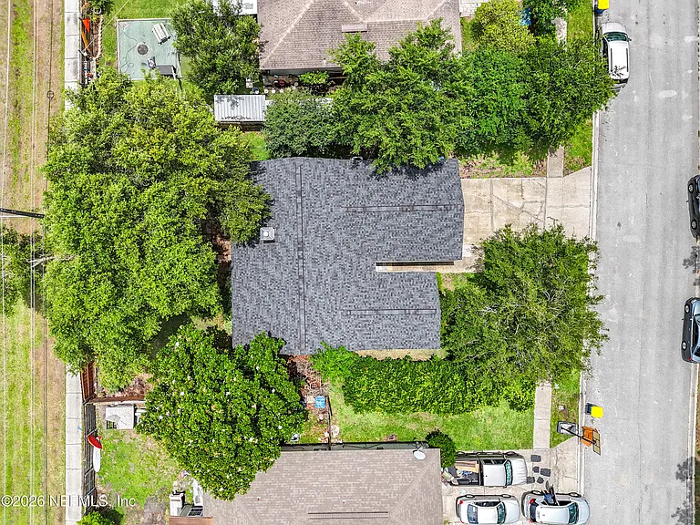 341 Hickory Hollow Dr N — Photo 29
