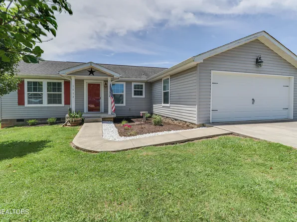 1513 Julia Allison Dr, Sevierville, TN 37876