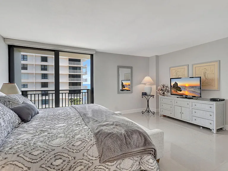 5460 N Ocean Dr #7A — Photo 15