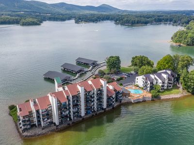 6605 Smith Mountain Rd UNIT 231, Penhook, VA, 24137