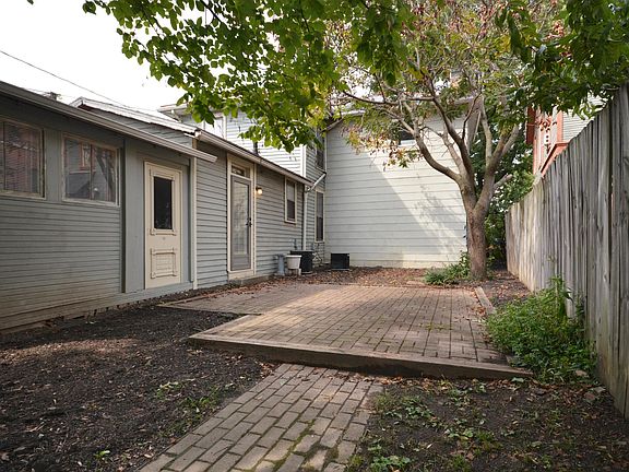 2nd image of 103 E 1st Ave