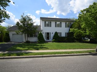 441 7th St, Waretown, NJ 08758