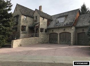 2040 Skyview St, Rock Springs, WY 82901