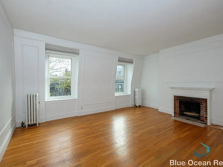 235 Beacon St #10 — Photo 6