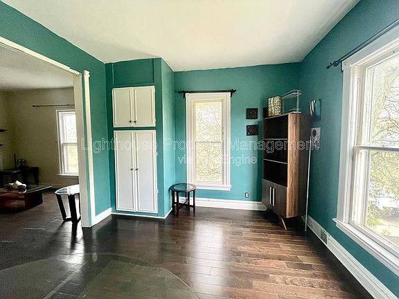 3rd image of 213 W Vine St #2