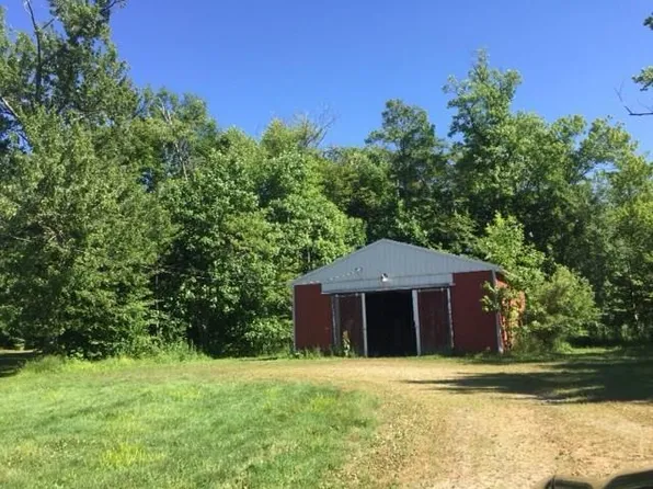 2173 New Rd, Waterford, PA 16441