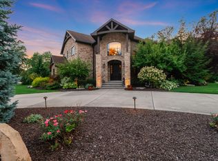 701 Quinlan Ct, Crown Point, IN 46307