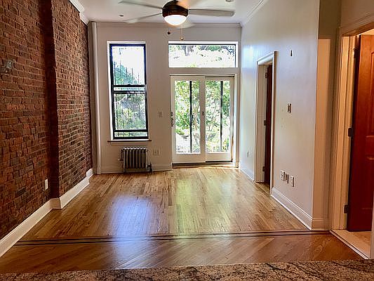 4th image of 578 Vanderbilt Ave APT 1