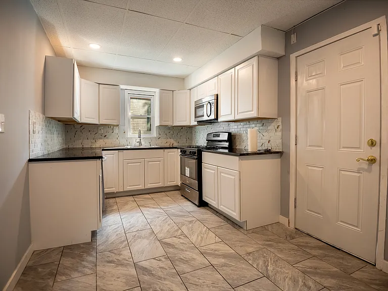 780 S Irvine Ave #2 — Photo 1