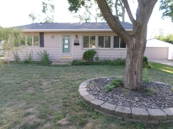 4323 Ozark St NE, Cedar Rapids, IA 52402