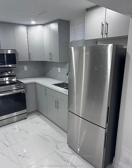 25 Bookton St #BASEMENT — Photo 8